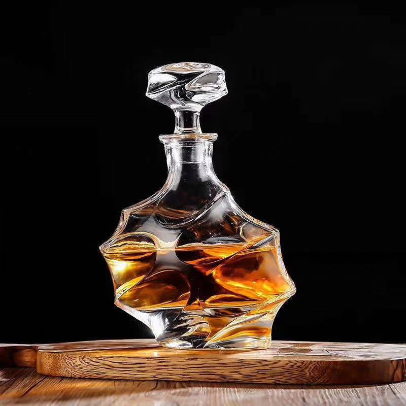 Kagami Bending Crystal Whiskey Decanter - Brooklyn Wax - Glassware