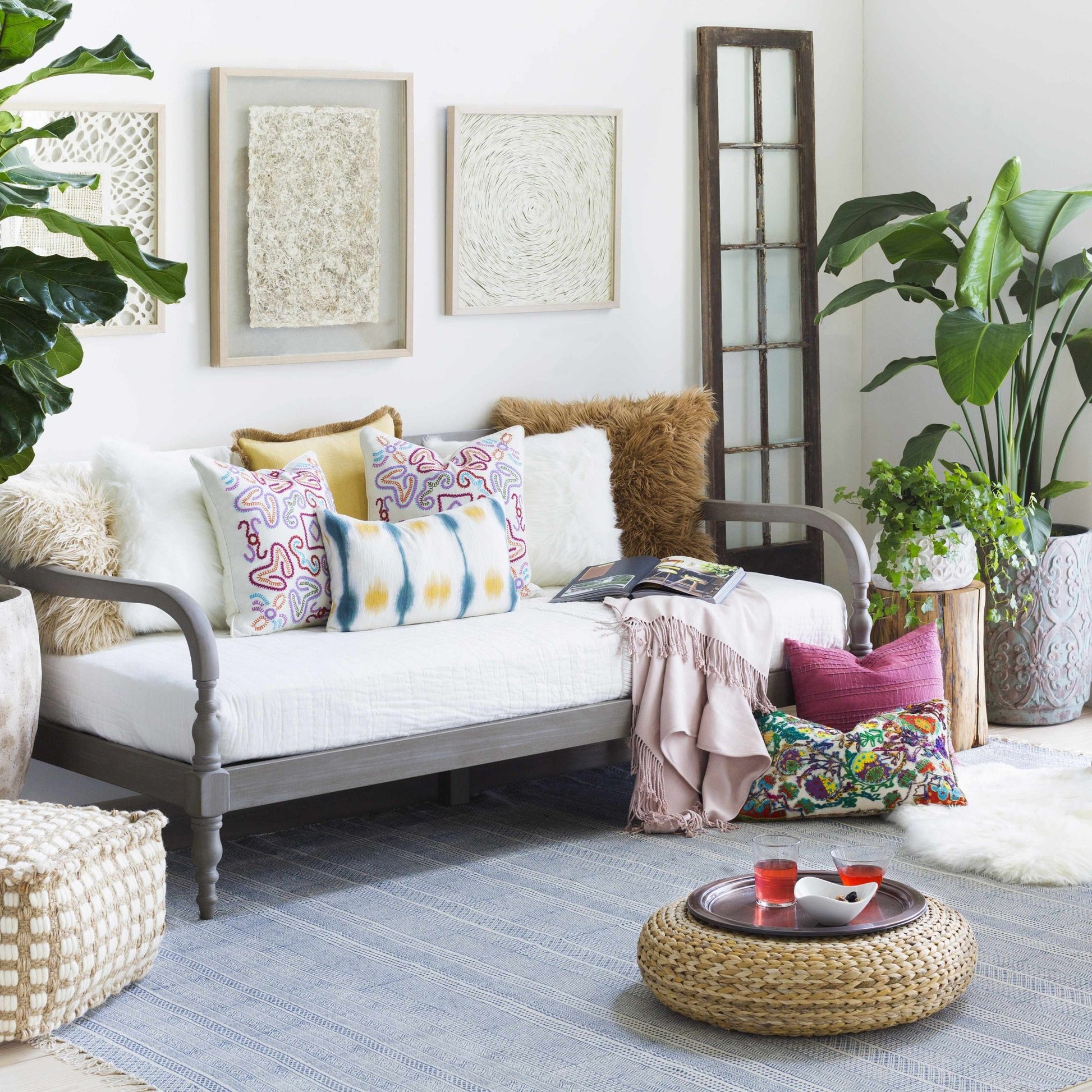 Brookneal Pouf - Brooklyn Wax - Poufs